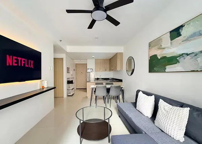 Spacious 2br Living Rm Shore Res Near Naia Moa Max 8 Pax Manila